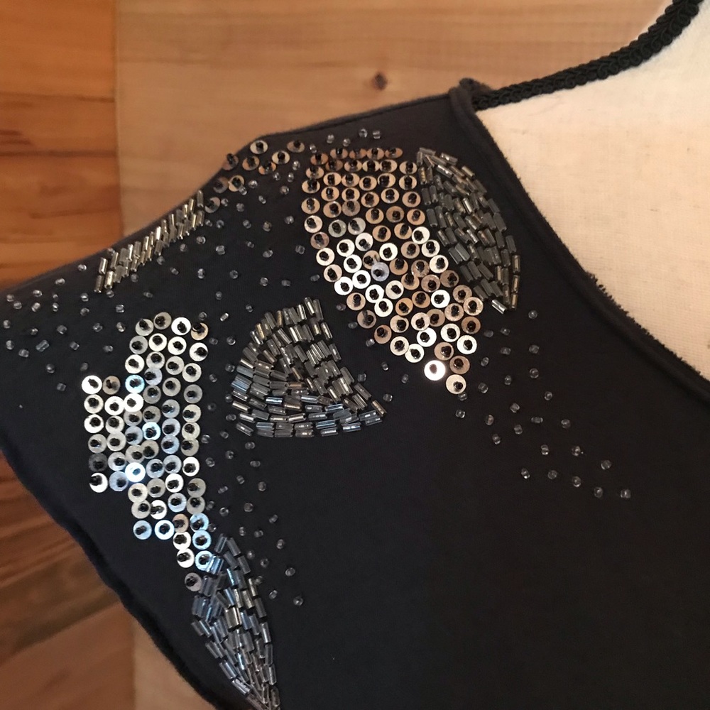 Super Cute T-Shirt with Sequined Sleeves